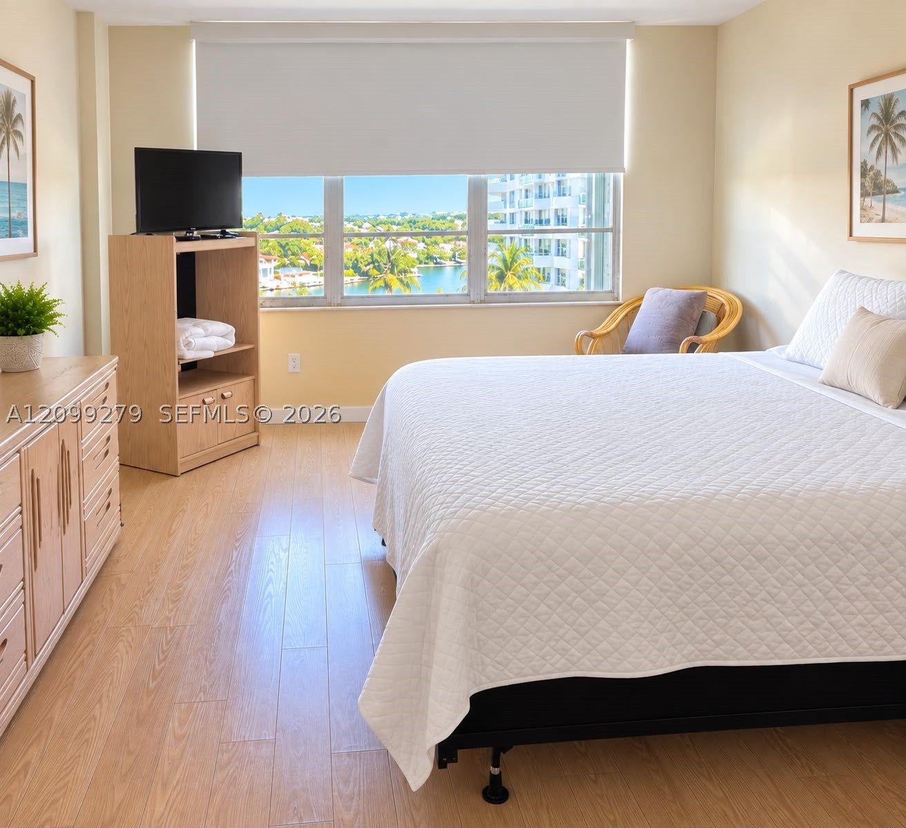 5151 Collins Ave 921