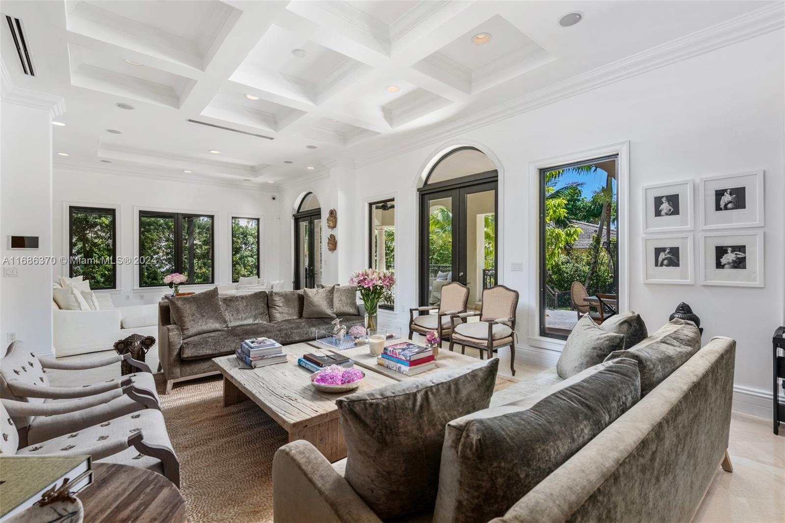 TROPICAL ISLE HOMES SUB 4 - Residential