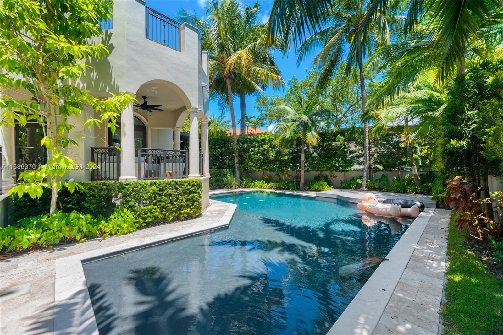 TROPICAL ISLE HOMES SUB 4 - Residential