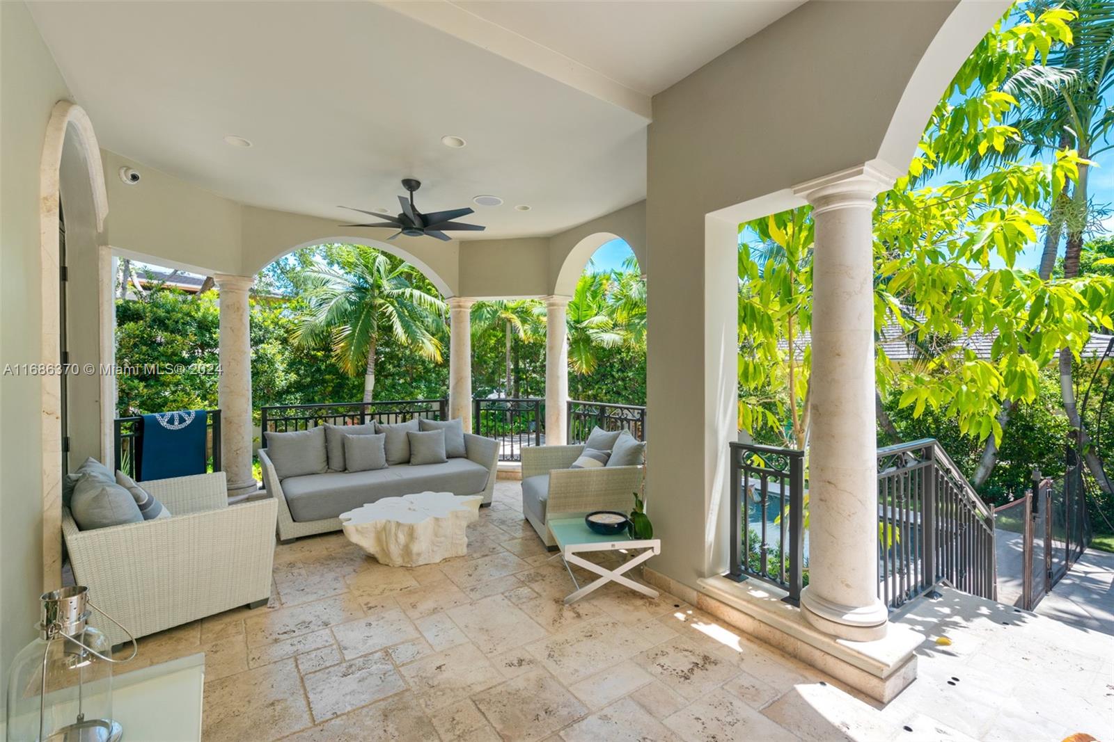 TROPICAL ISLE HOMES SUB 4 - Residential