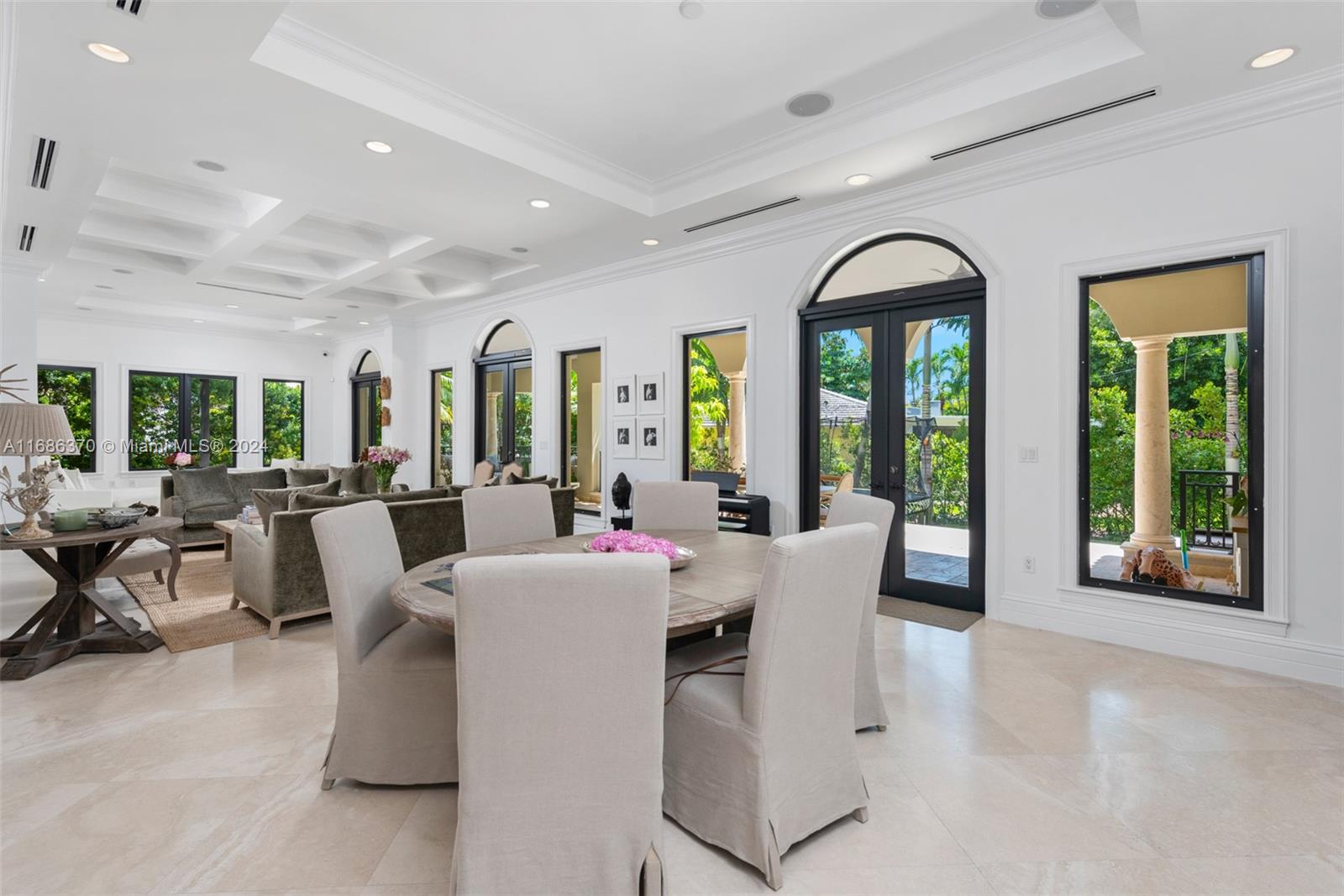TROPICAL ISLE HOMES SUB 4 - Residential