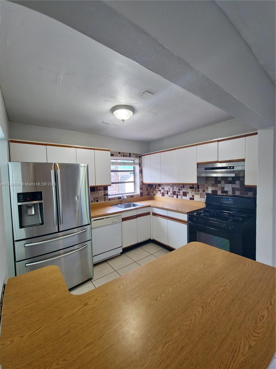 FAIRWAY ESTATES SEC TWO - Residential