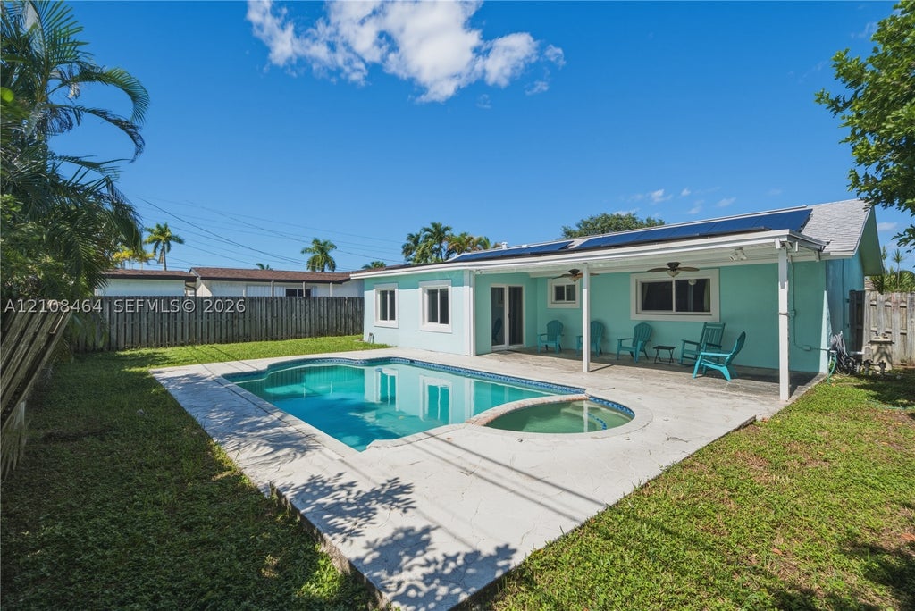 Photo of 11460 NW 35th Pl, Sunrise, FL 33323 (MLS # A12108464)