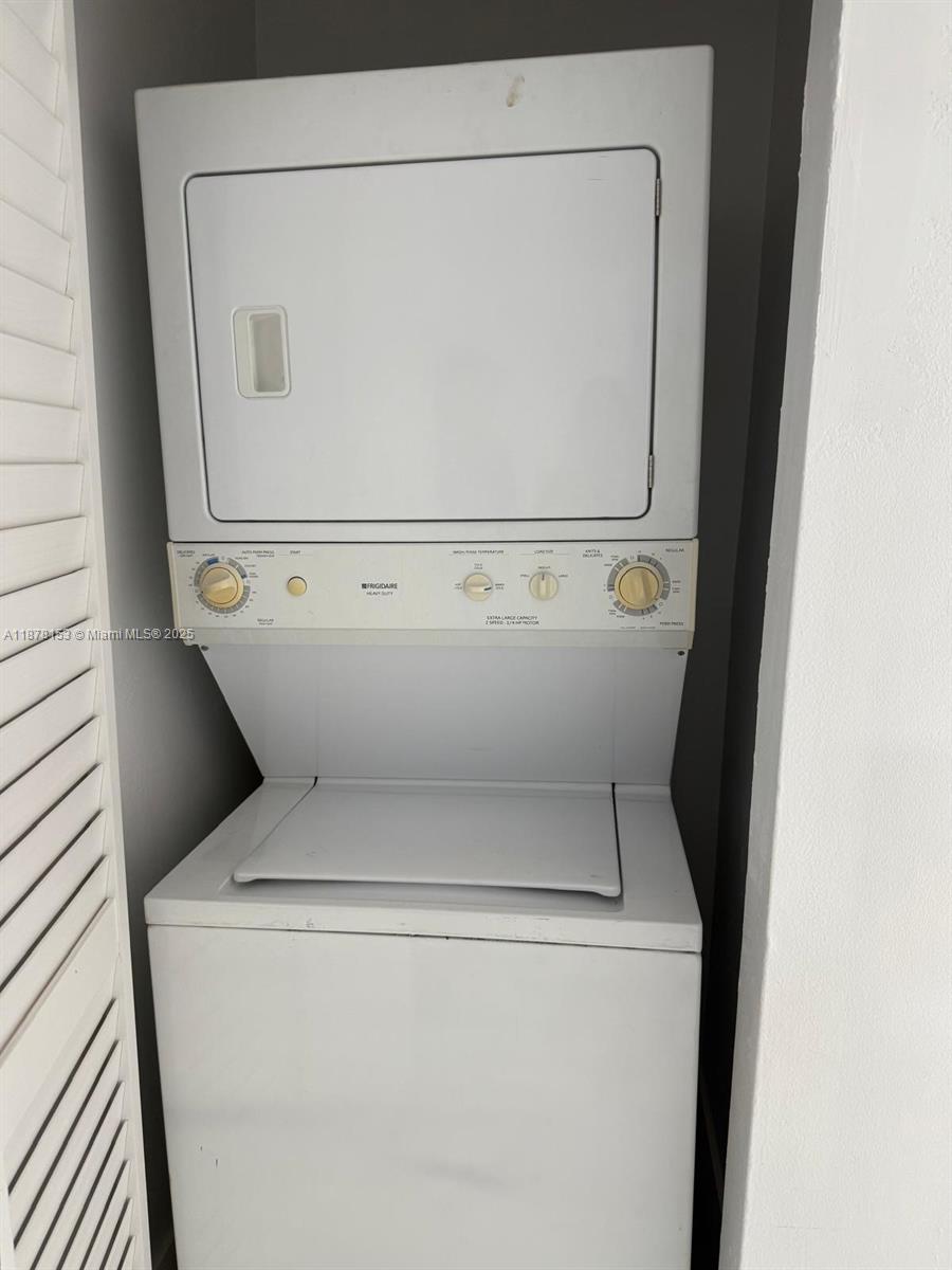 GARDEN CIRCLE - Residential