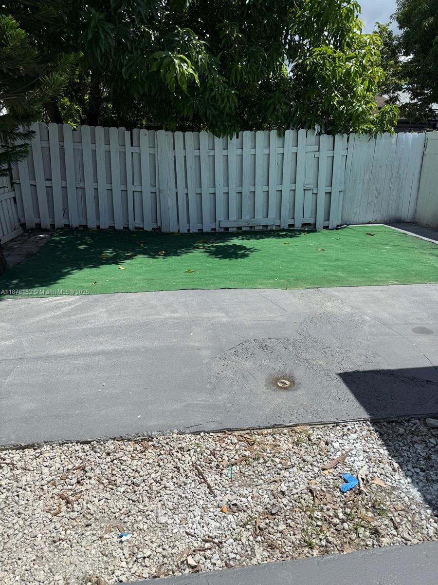 GARDEN CIRCLE - Residential