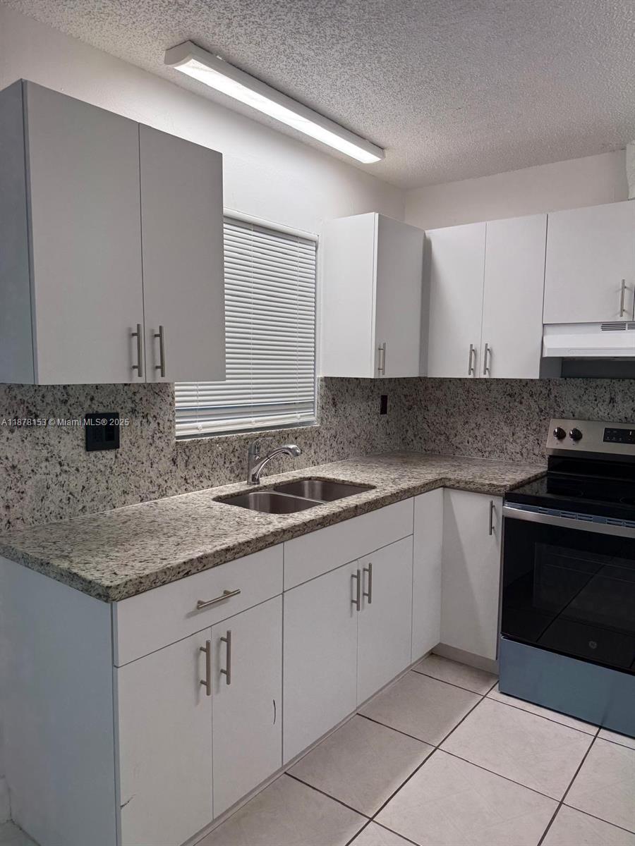 GARDEN CIRCLE - Residential