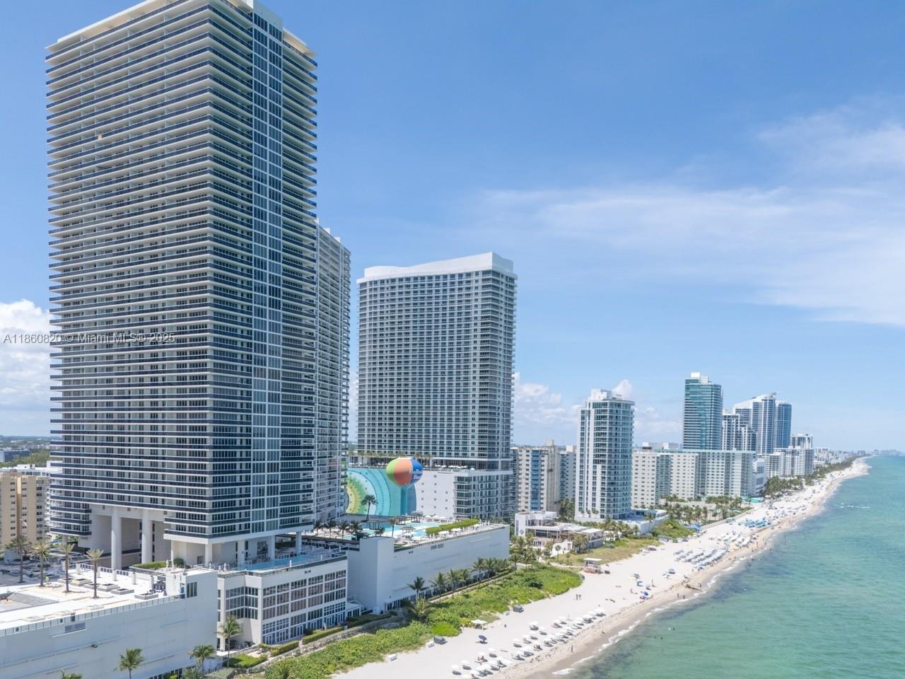 BEACH CLUB - Residential