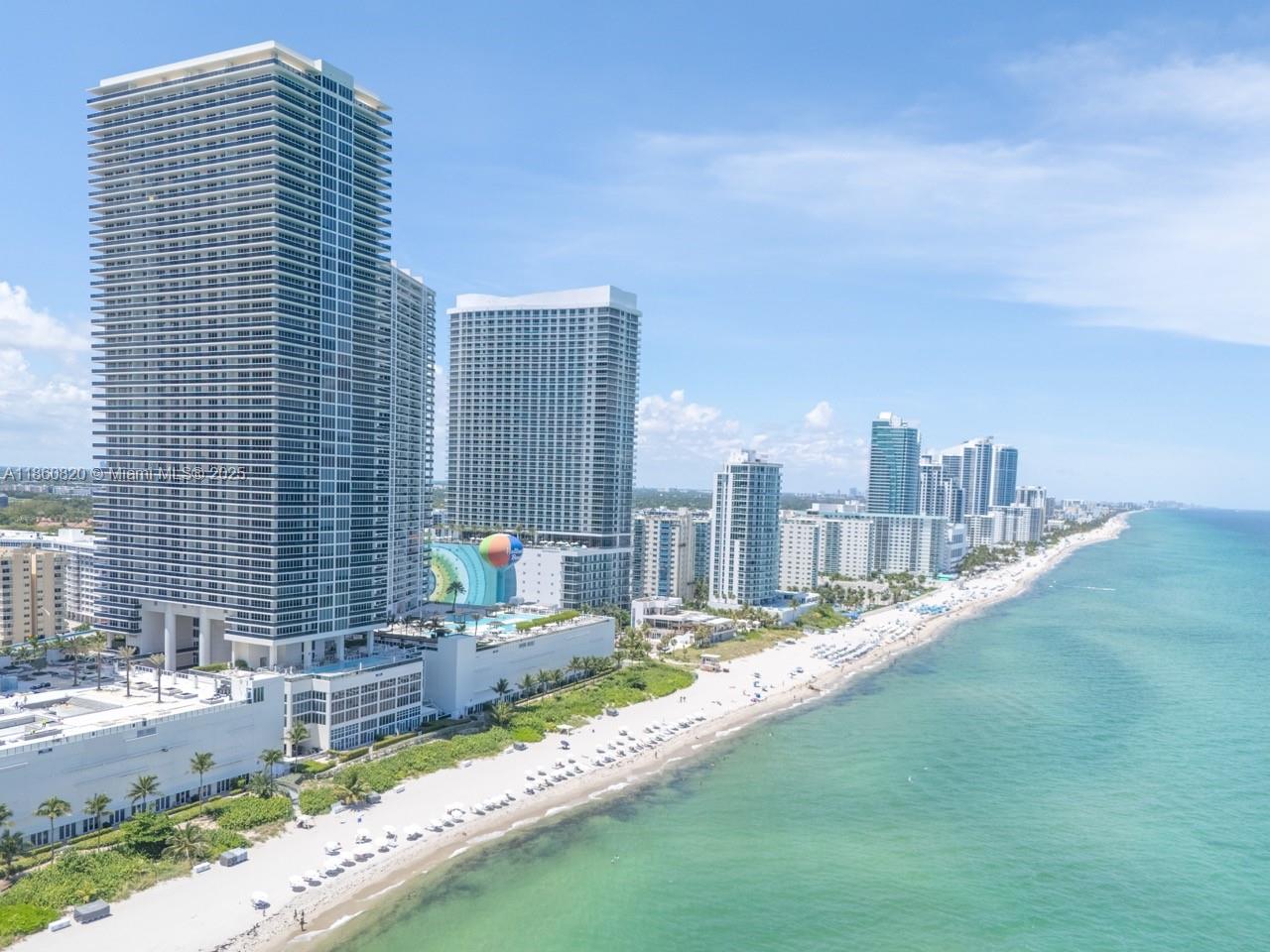 BEACH CLUB - Residential