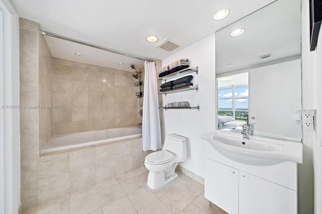 BEACH CLUB - Residential