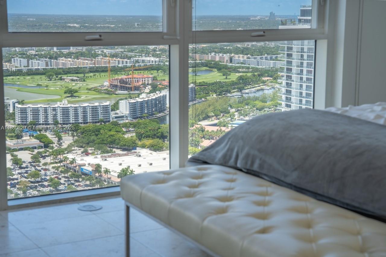 BEACH CLUB - Residential