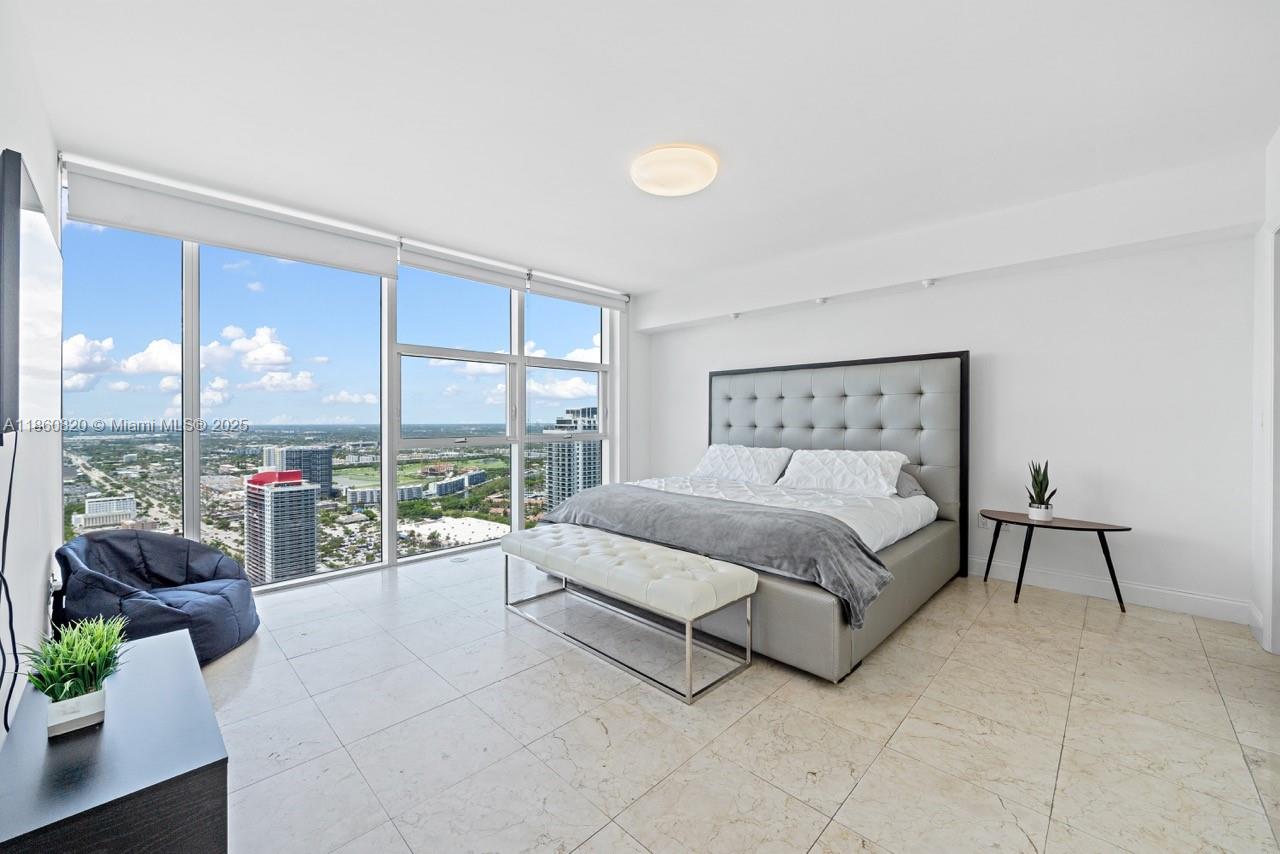 BEACH CLUB - Residential