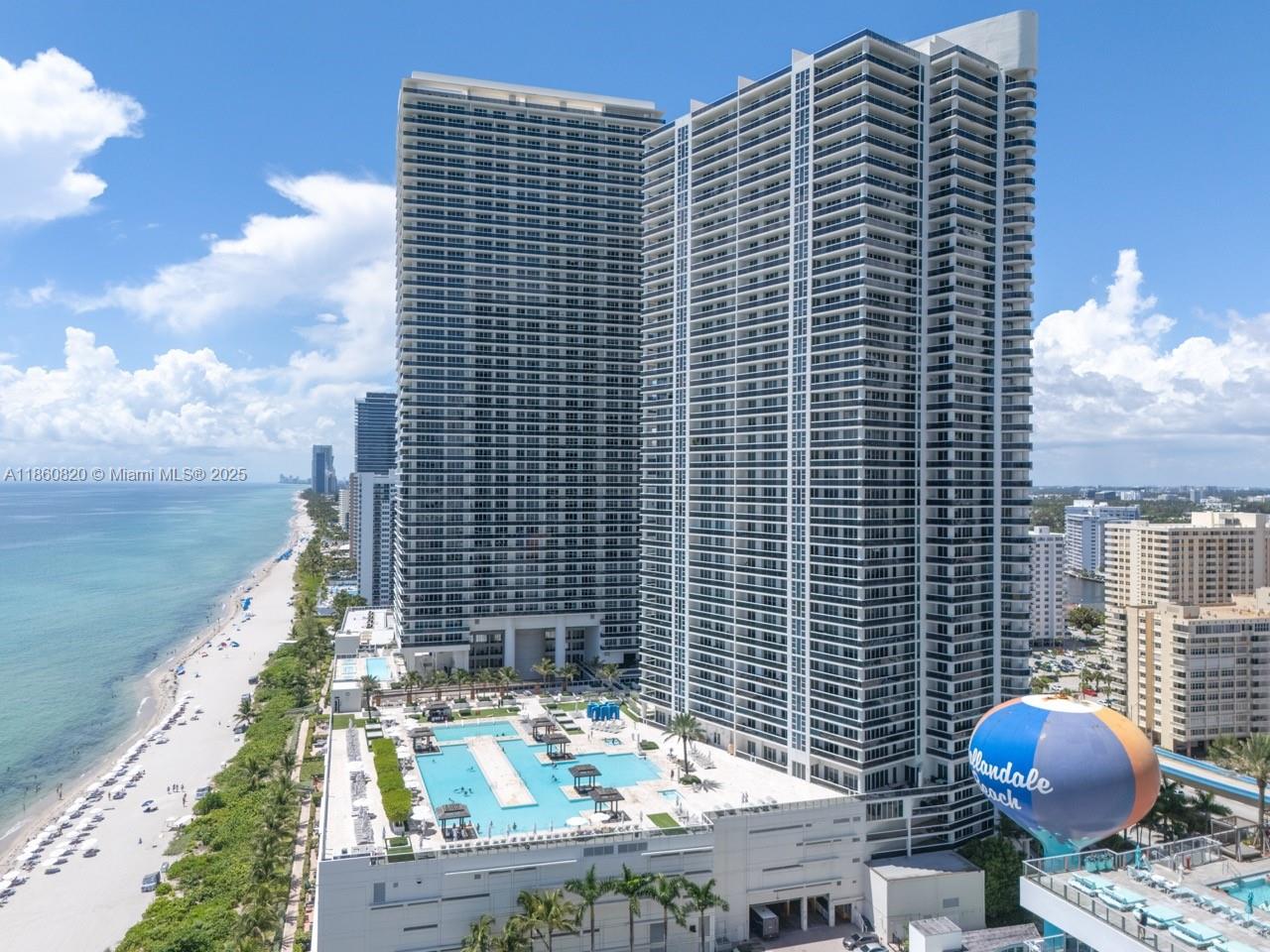 BEACH CLUB - Residential