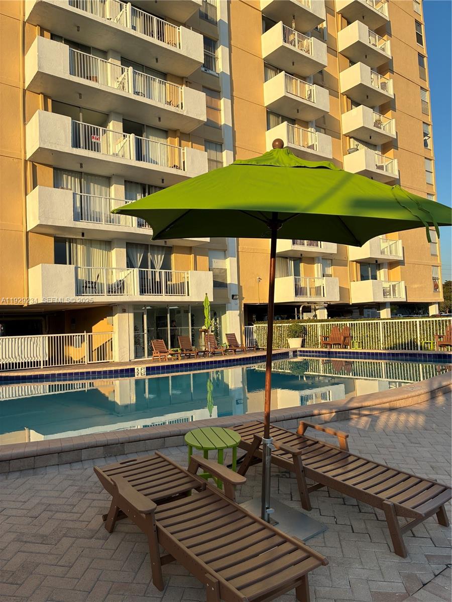 KEYSTONE TOWERS CONDO - Residential