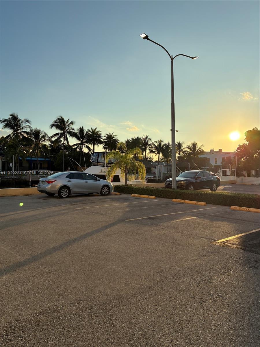 KEYSTONE TOWERS CONDO - Residential