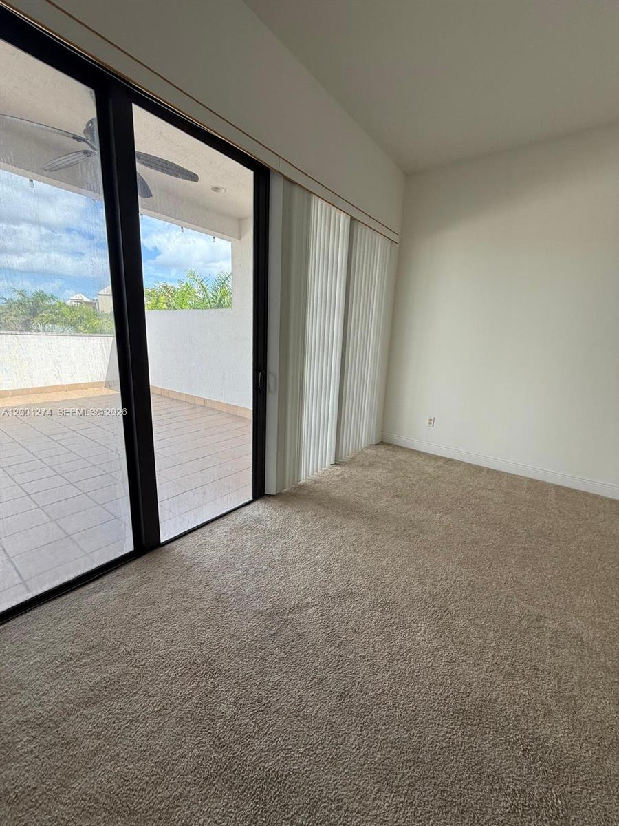 DOWNTOWN DORAL DUTCHER - Residential Lease