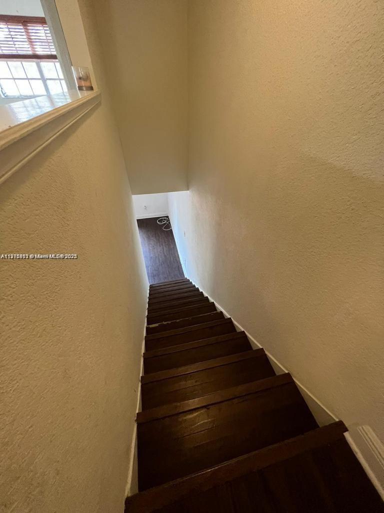 COURTYARDS AT KENDALL CON - Residential