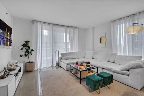 Tiny photo for 31 SE 6th St #702, Miami, FL 33131 (MLS # A12009524)