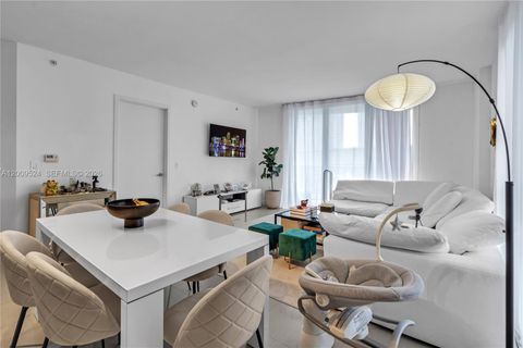 Tiny photo for 31 SE 6th St #702, Miami, FL 33131 (MLS # A12009524)