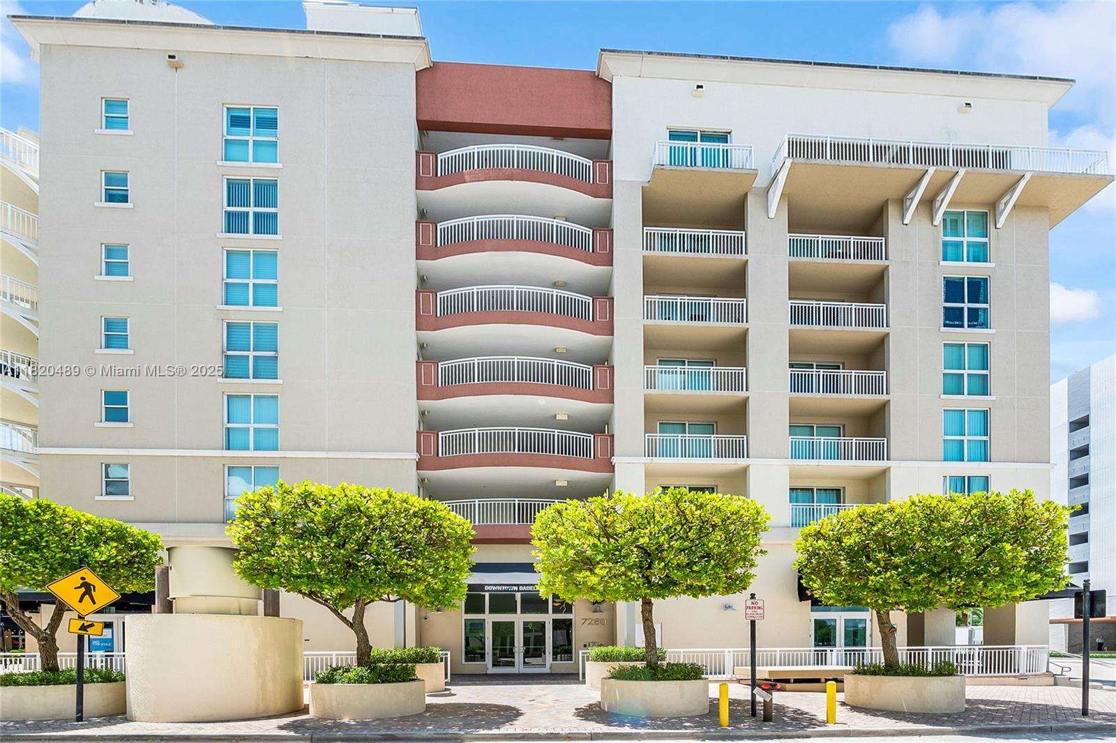 DOWNTOWN DADELAND CONDO N - Residential