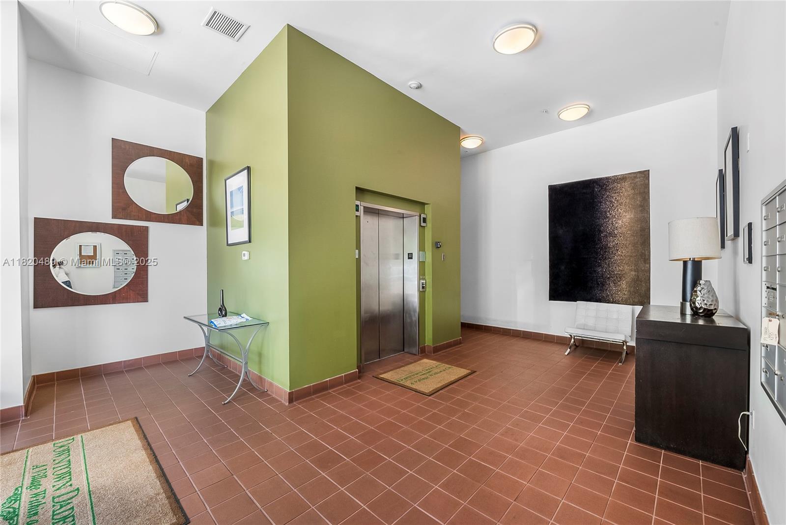 DOWNTOWN DADELAND CONDO N - Residential