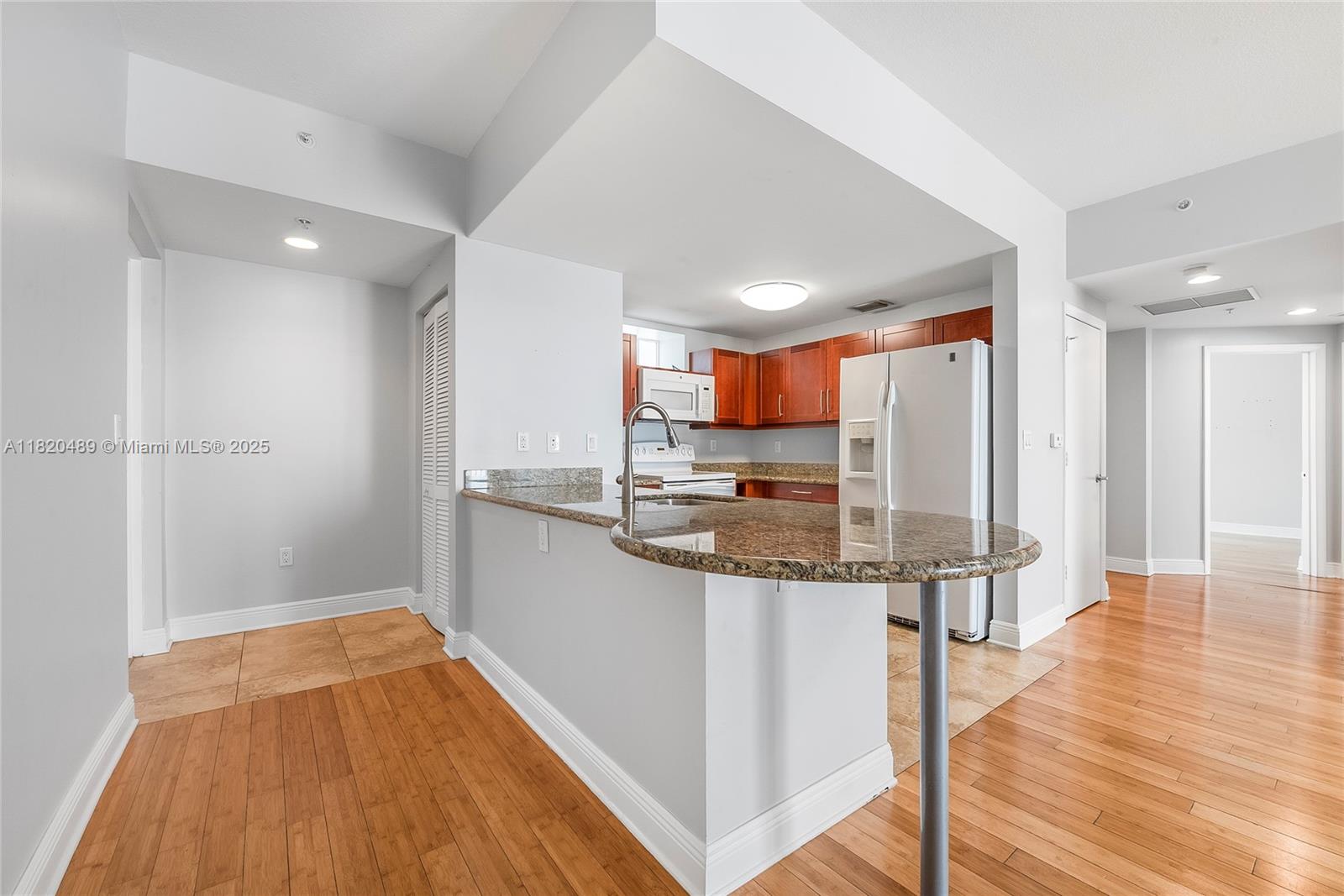 7280 SW 89th St D501