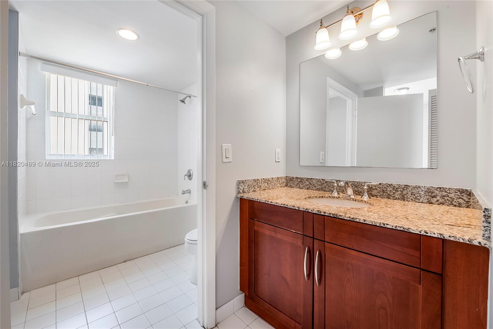 DOWNTOWN DADELAND CONDO N - Residential