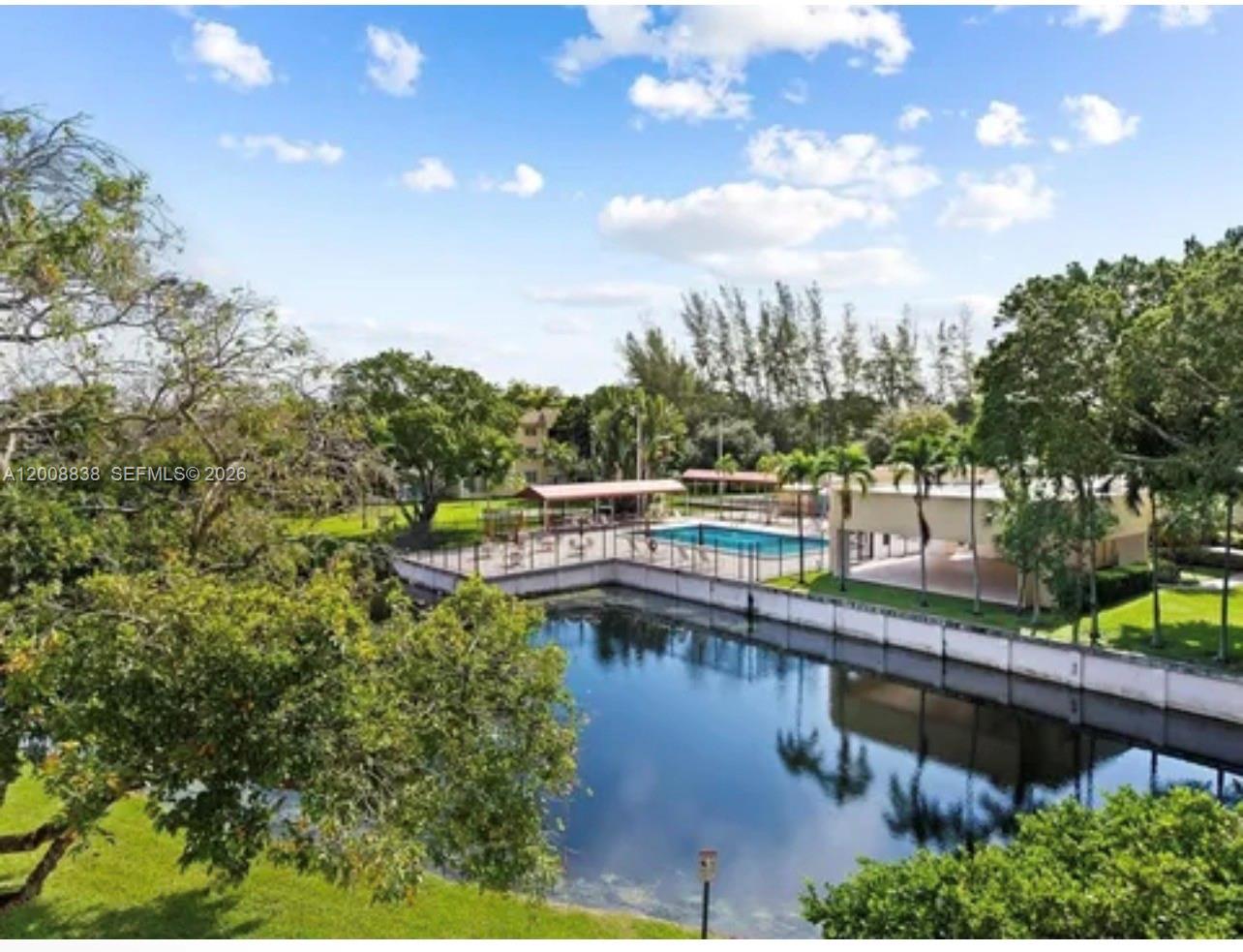 BERMUDA CLUB EIGHT CONDO - Residential