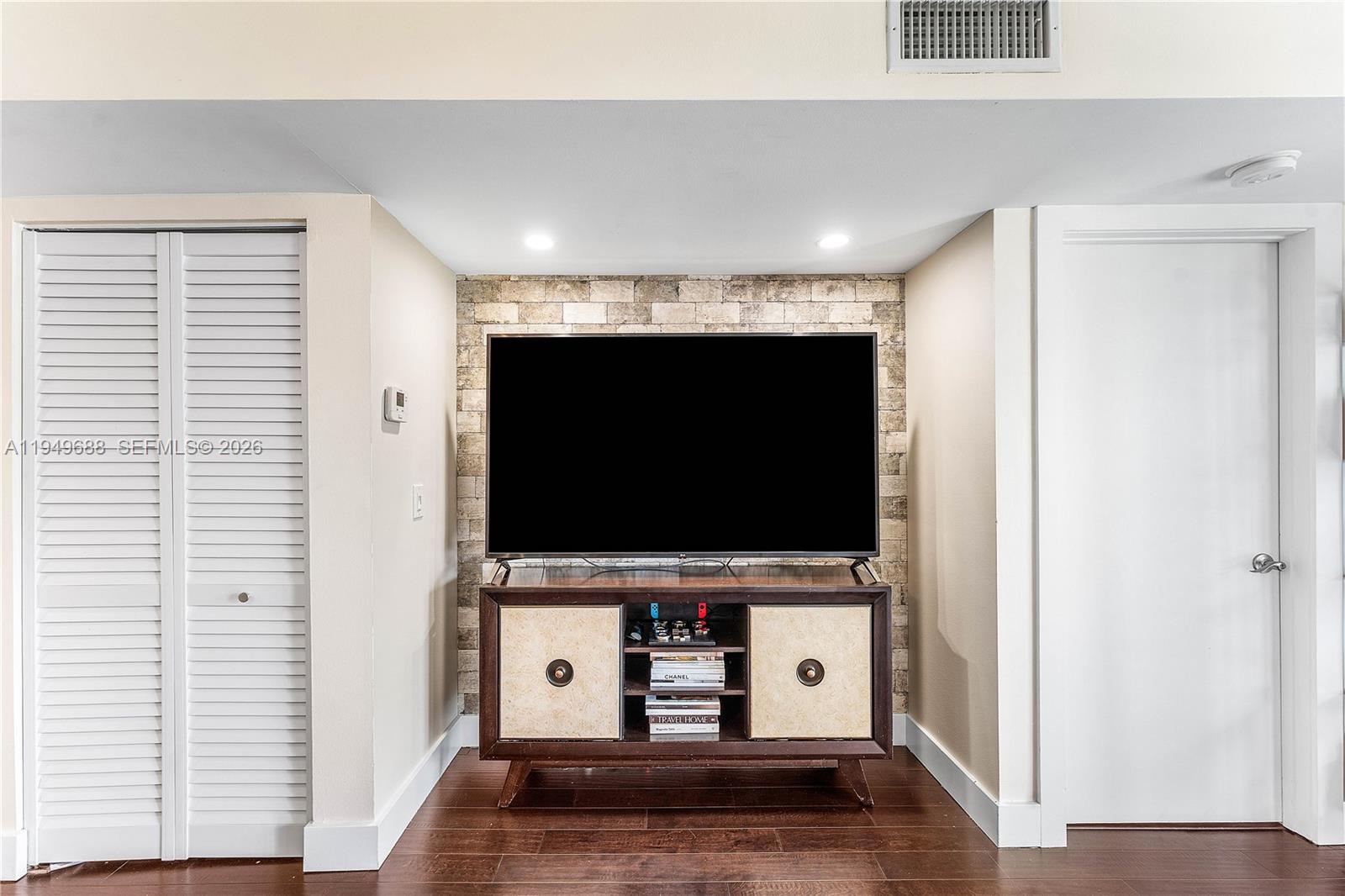 REPUBLIC SQUARE CONDO - Residential