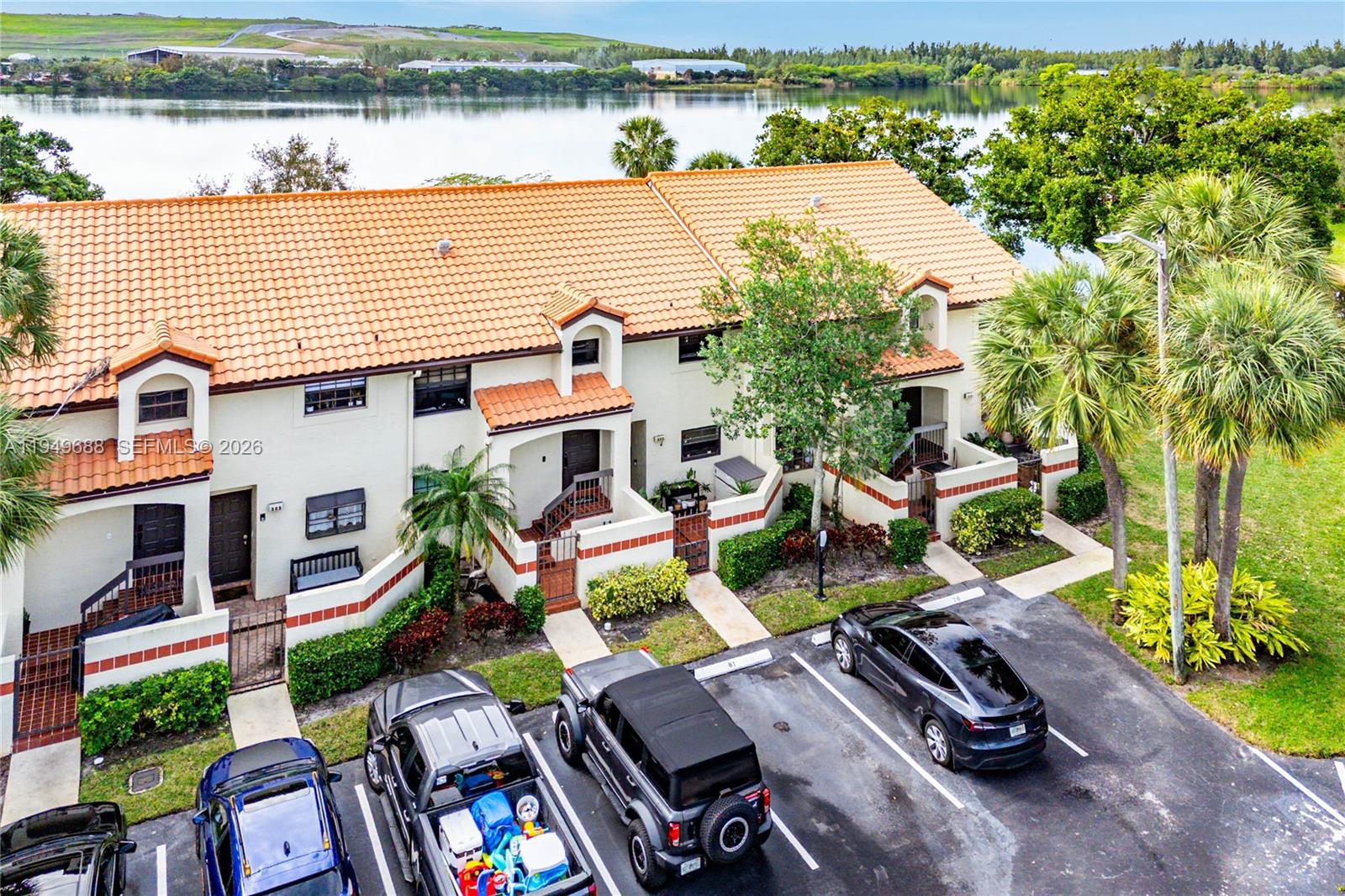 REPUBLIC SQUARE CONDO - Residential