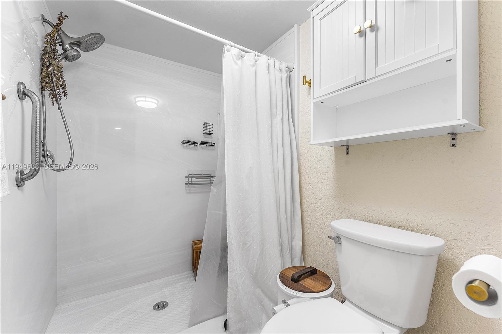 REPUBLIC SQUARE CONDO - Residential