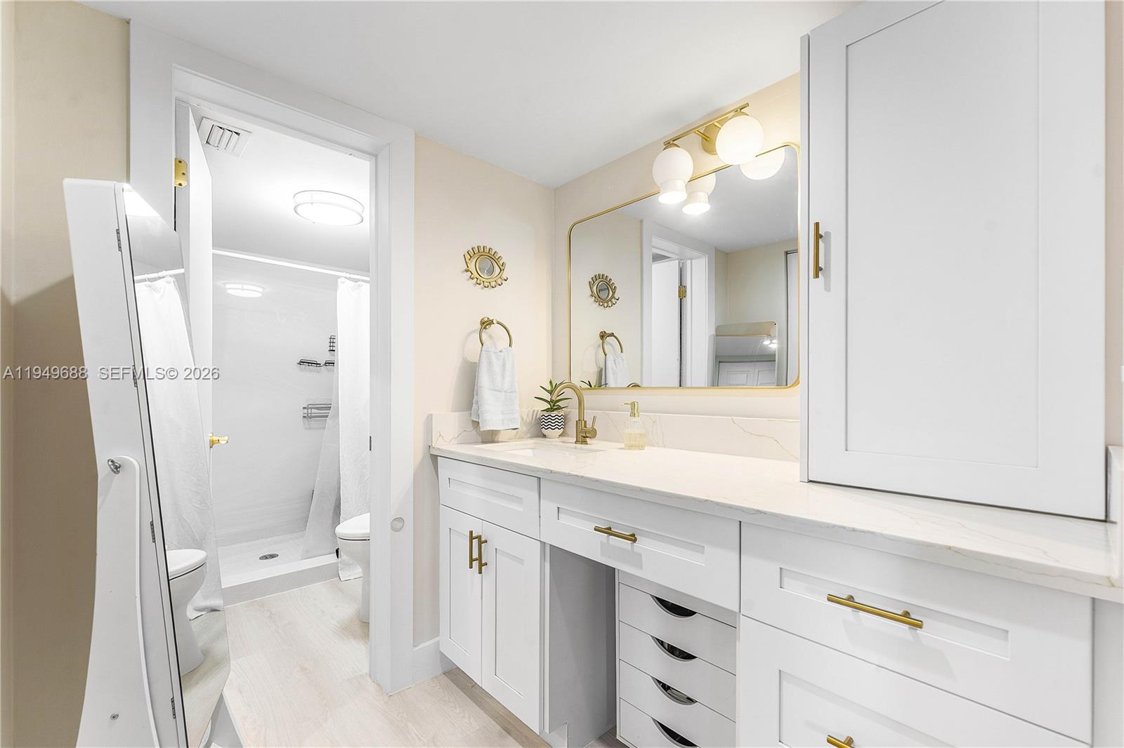 REPUBLIC SQUARE CONDO - Residential