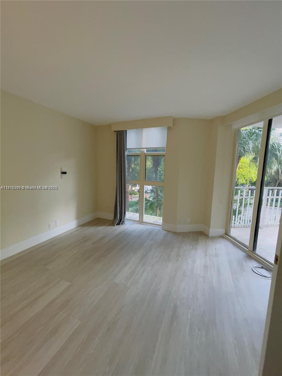 TOWERS OF QUAYSIDE CONDO - Residential Lease