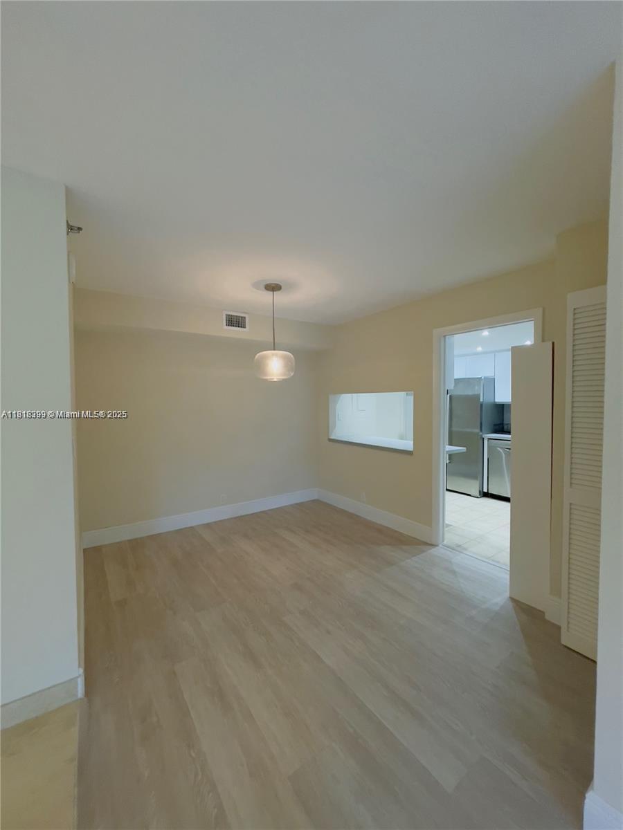 TOWERS OF QUAYSIDE CONDO - Residential Lease