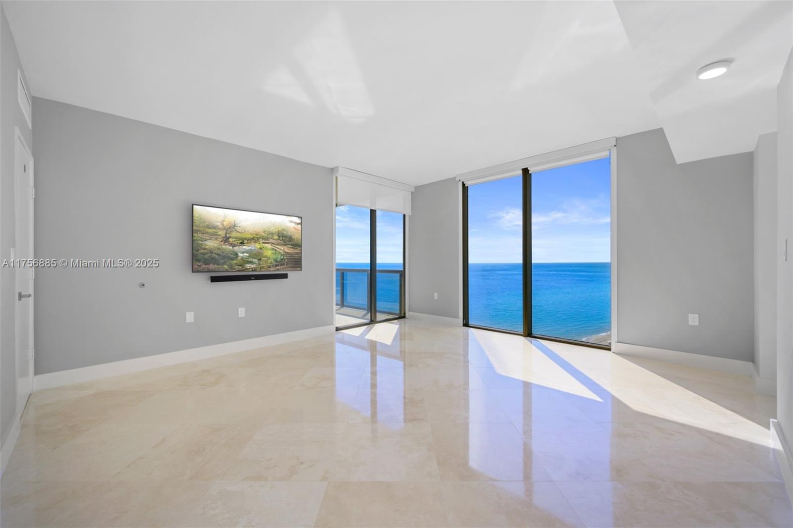 SAYAN CONDO - Residential Lease