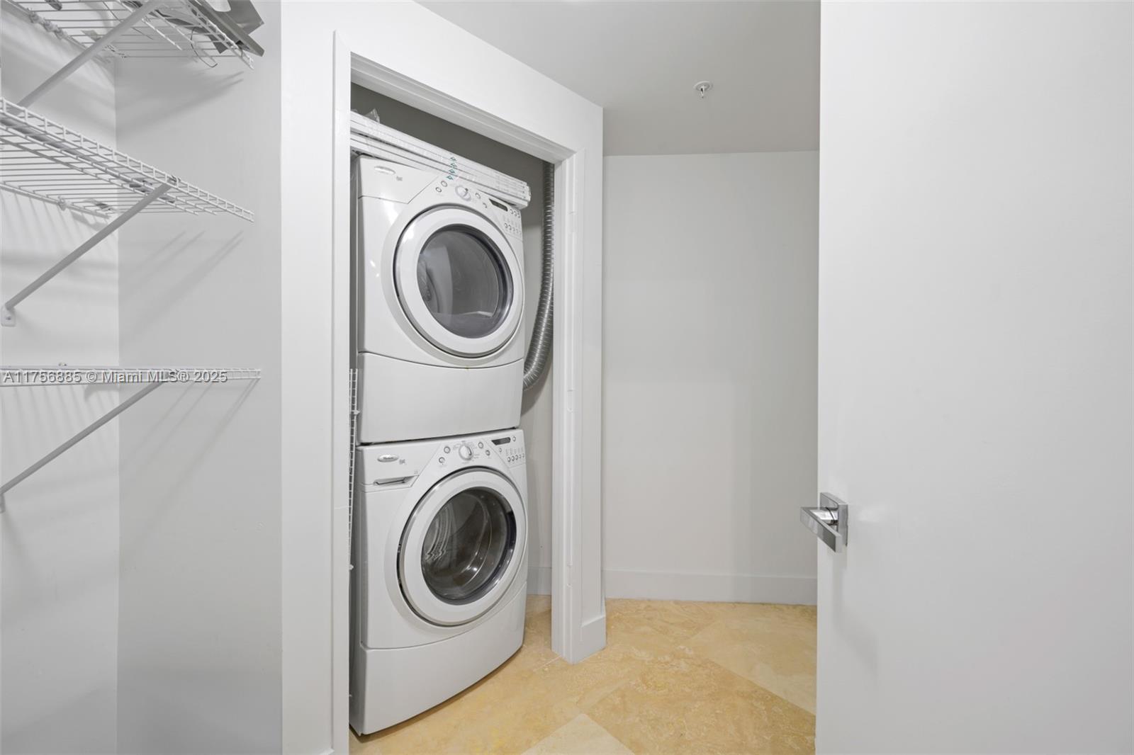 SAYAN CONDO - Residential Lease