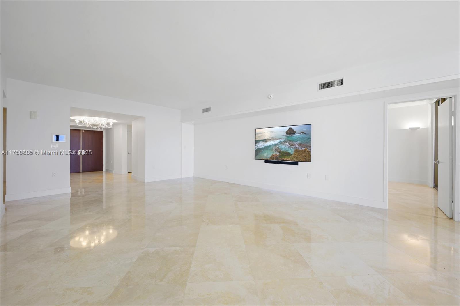 16275 Collins Ave 1901