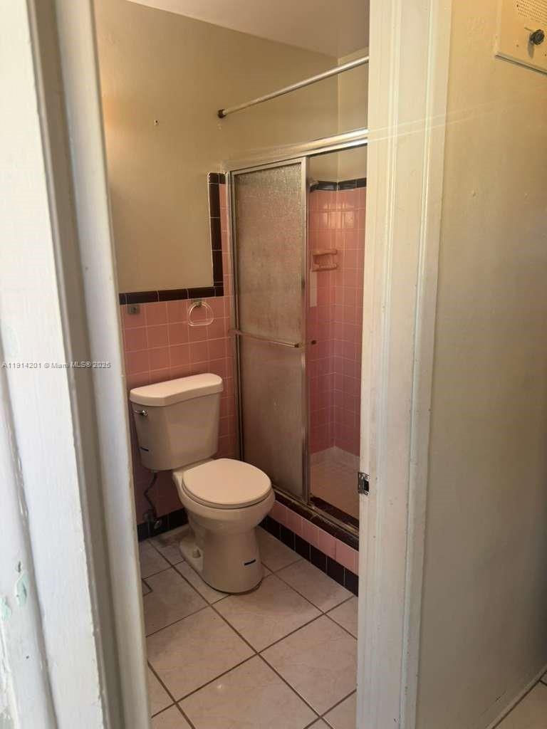 ZILADEN PROPERTIES - Residential Lease