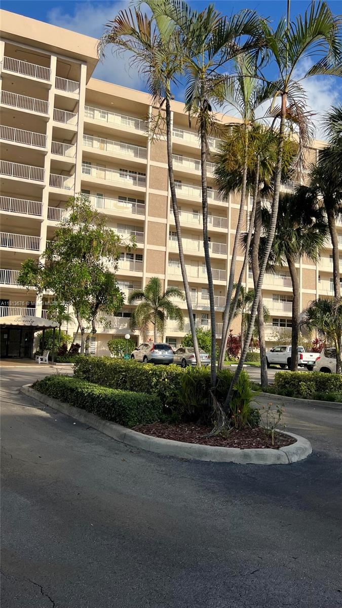 Rental Property at 2671 S Course Dr 403, Pompano Beach, Broward County, Florida - Bedrooms: 2 
Bathrooms: 2  - $2,300 MO.