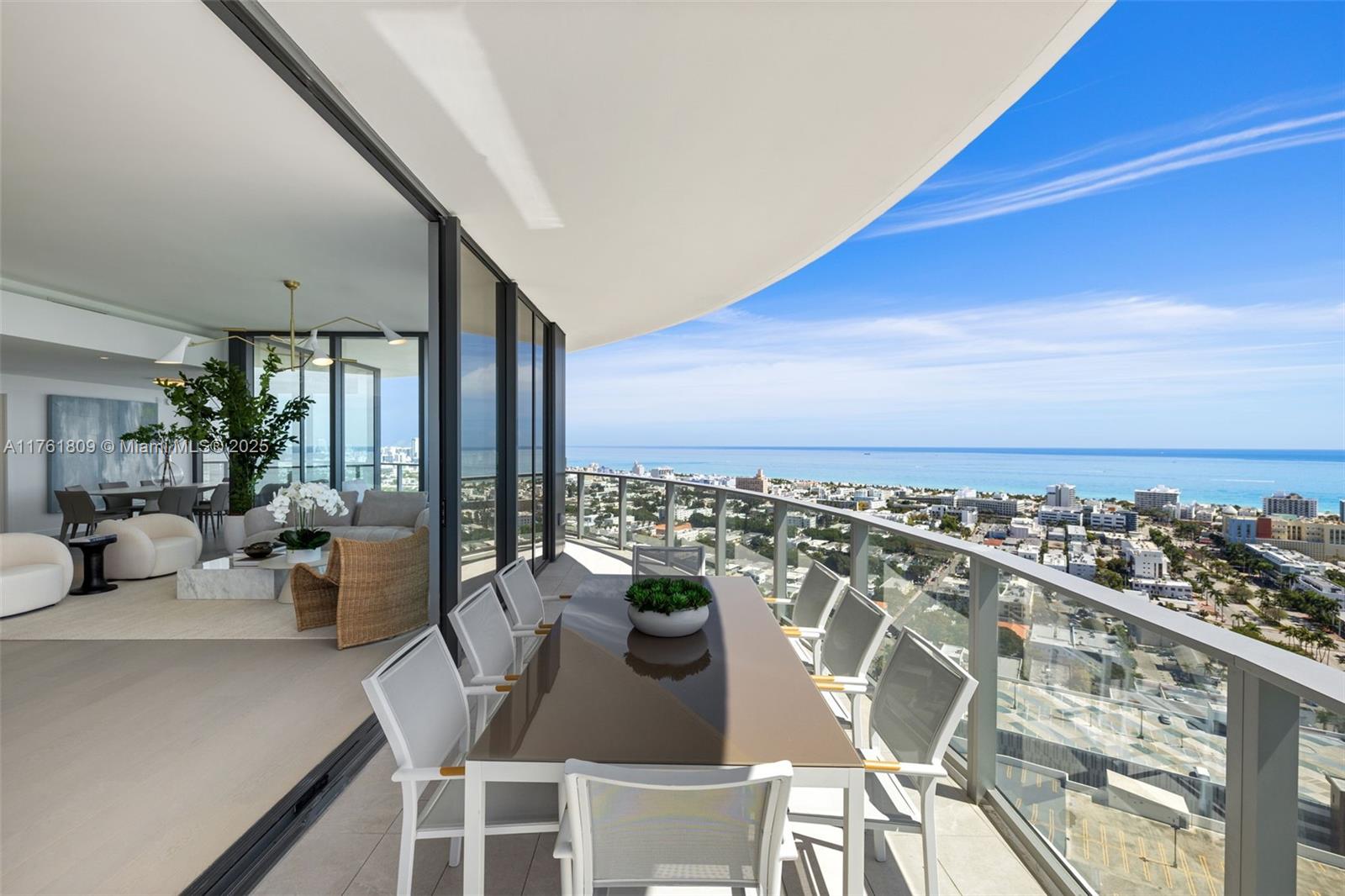 FIVE PARK - Residential