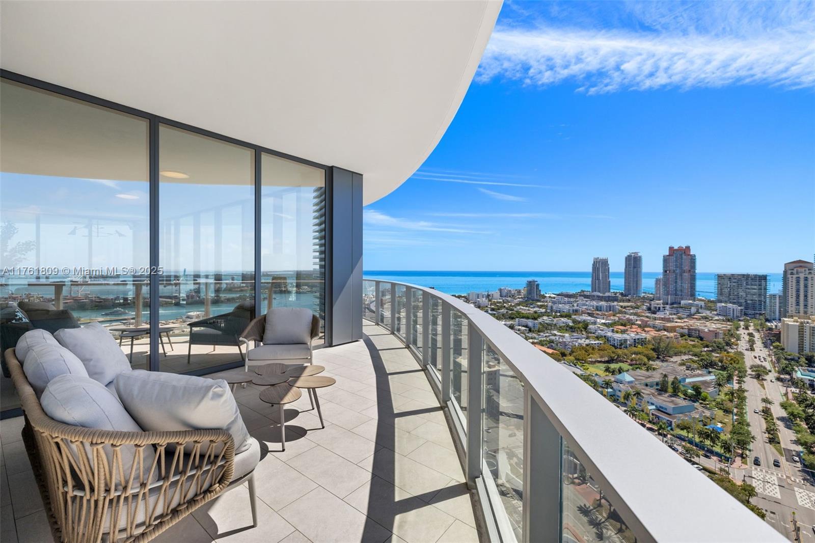 FIVE PARK - Residential