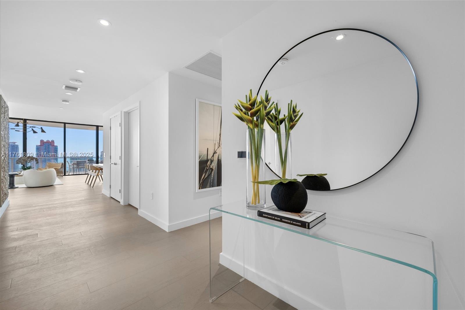 FIVE PARK - Residential