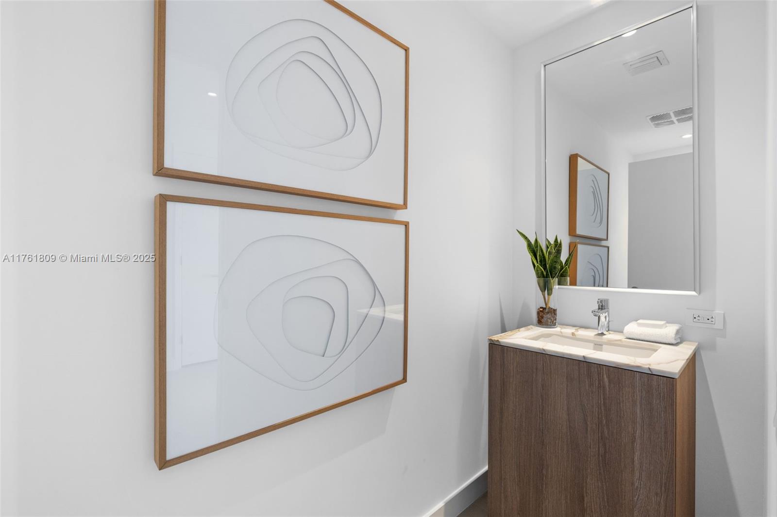 FIVE PARK - Residential