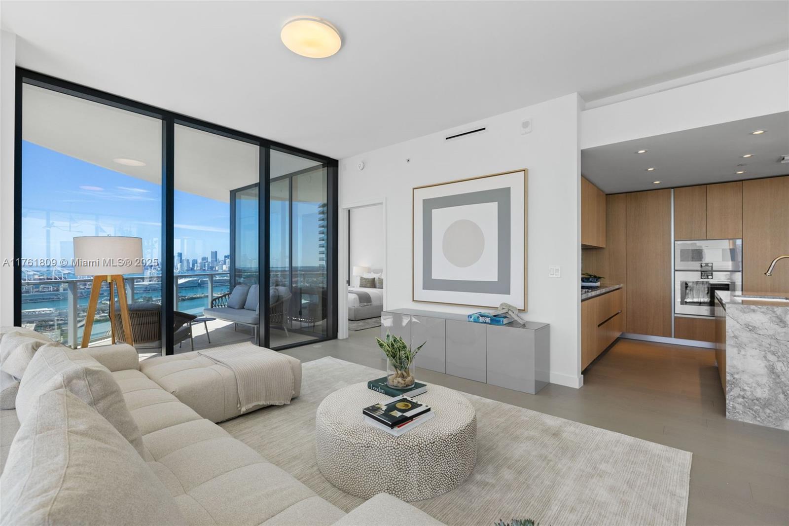 FIVE PARK - Residential