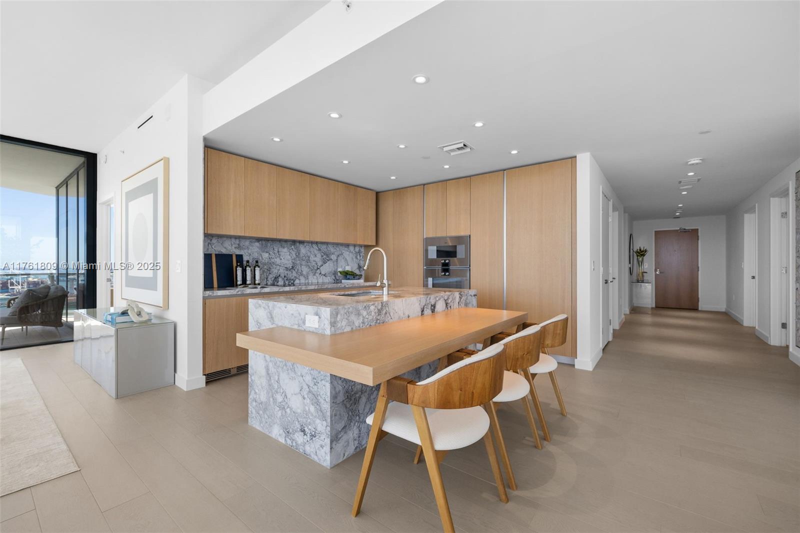 FIVE PARK - Residential