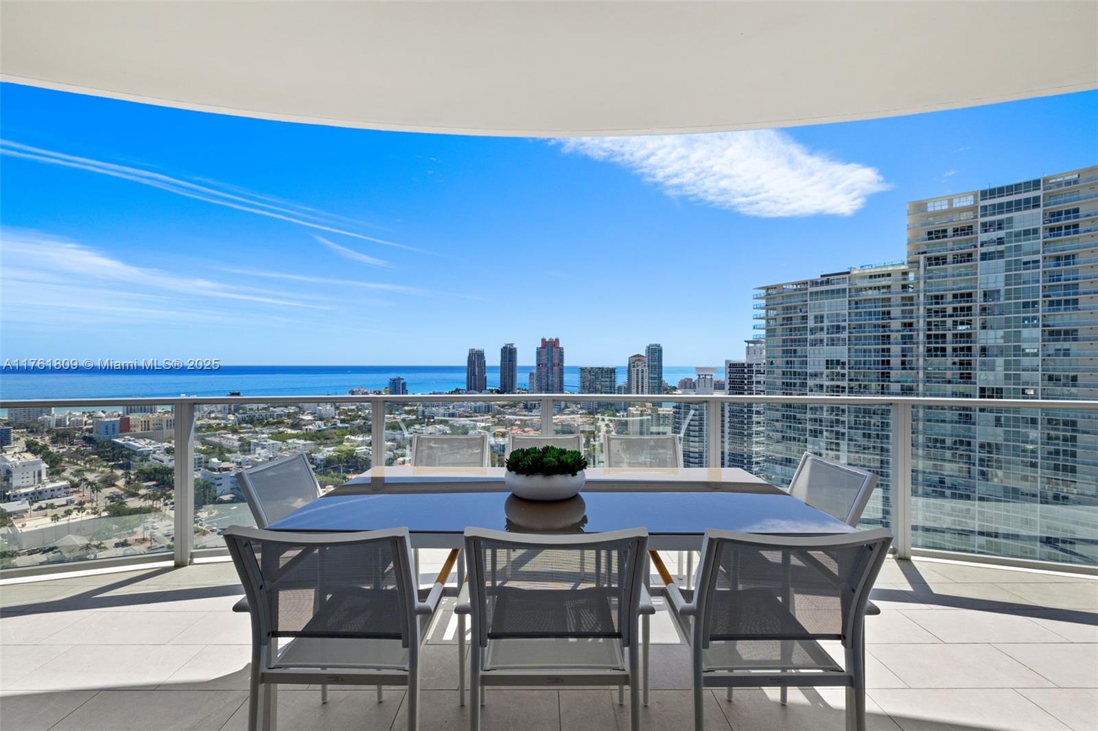 FIVE PARK - Residential