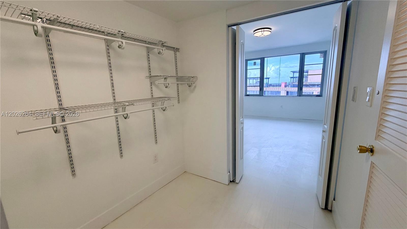 IMPERIAL HOUSE CODNO - Residential