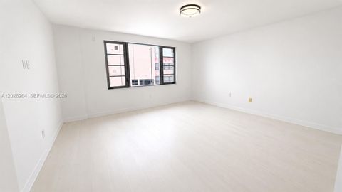 Tiny photo for Miami Beach, FL 33140 (MLS # A12026264)