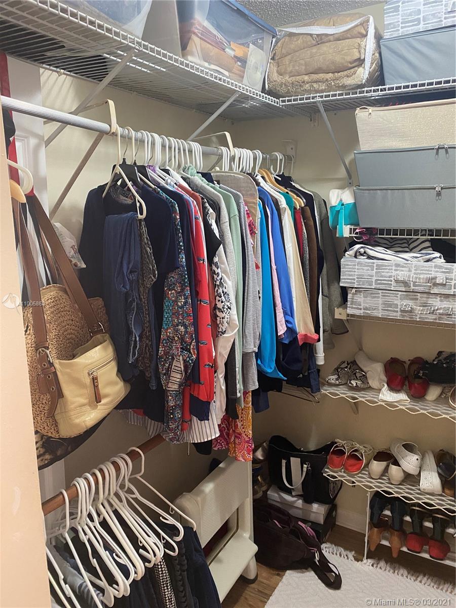 HOLIDAY SPRINGS VILLAGE 1 - Residential