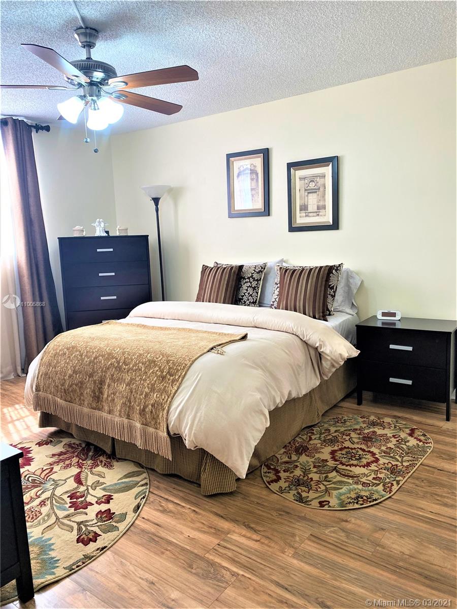 HOLIDAY SPRINGS VILLAGE 1 - Residential