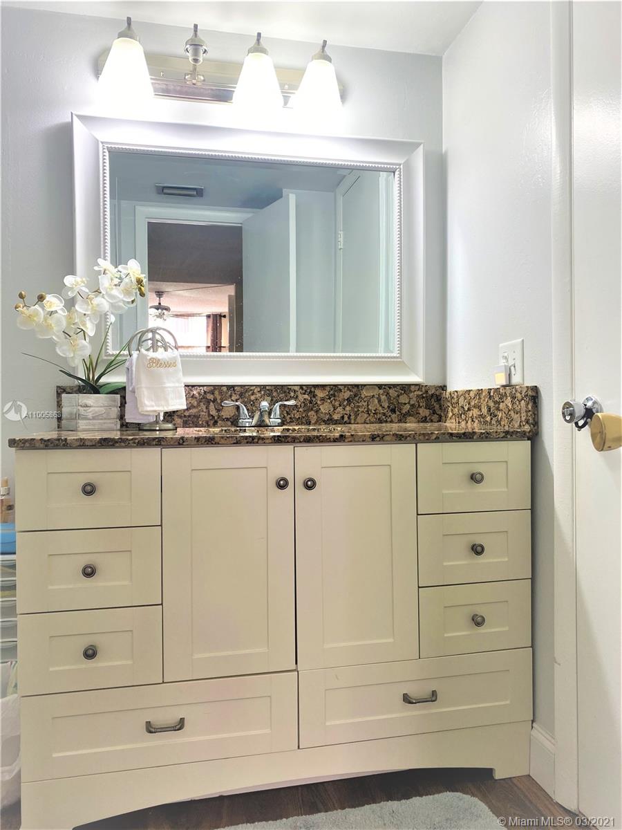 HOLIDAY SPRINGS VILLAGE 1 - Residential